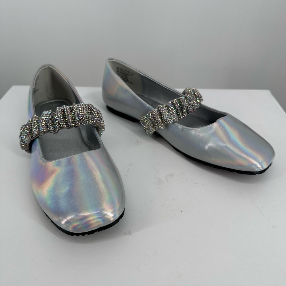 Kenneth Cole Reaction Elina Jewel Ballet Flats Silver size 8.5 Holographic - Picture 2 of 11
